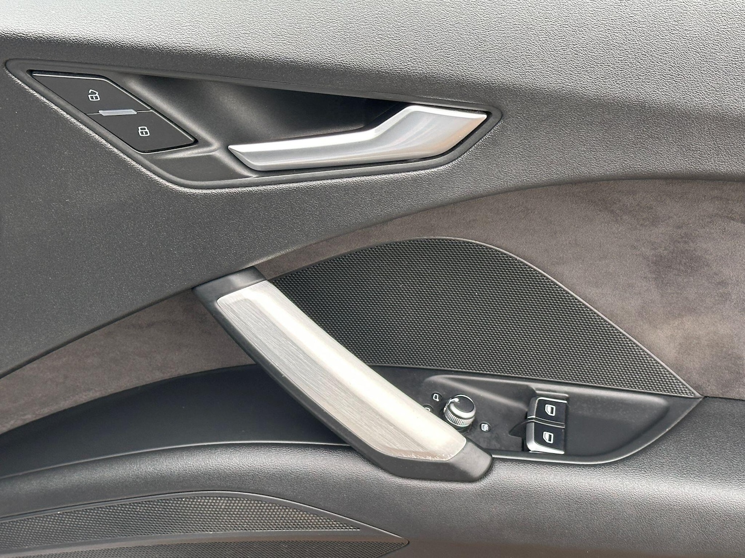 Used Audi TT 2015 for sale - 76269647: Photo 25