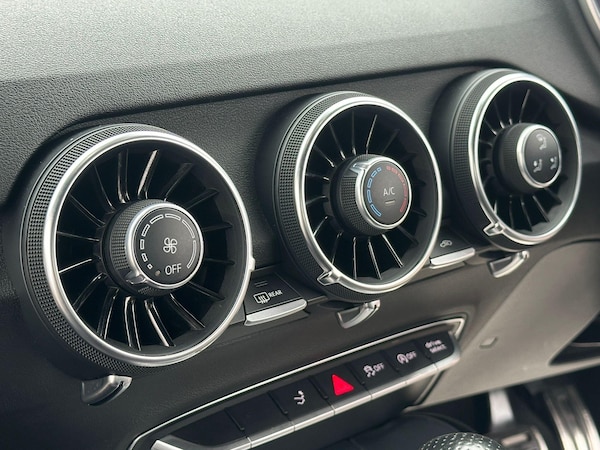 Used Audi TT 2015 for sale - 76269647: Photo 26