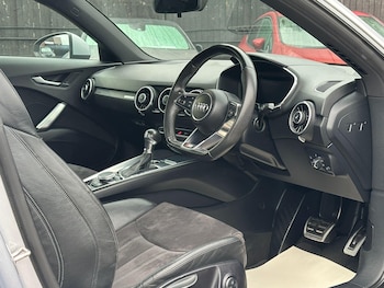 Used Audi TT 2015 for sale - 76269647: Photo 2