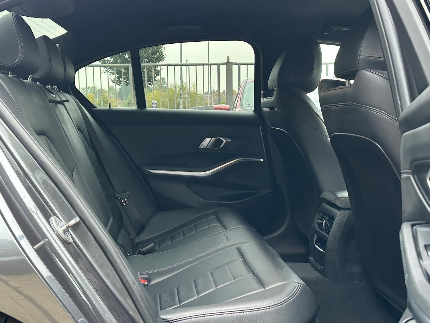 Used BMW 3 Series 2021 for sale - 76658299: Photo 25