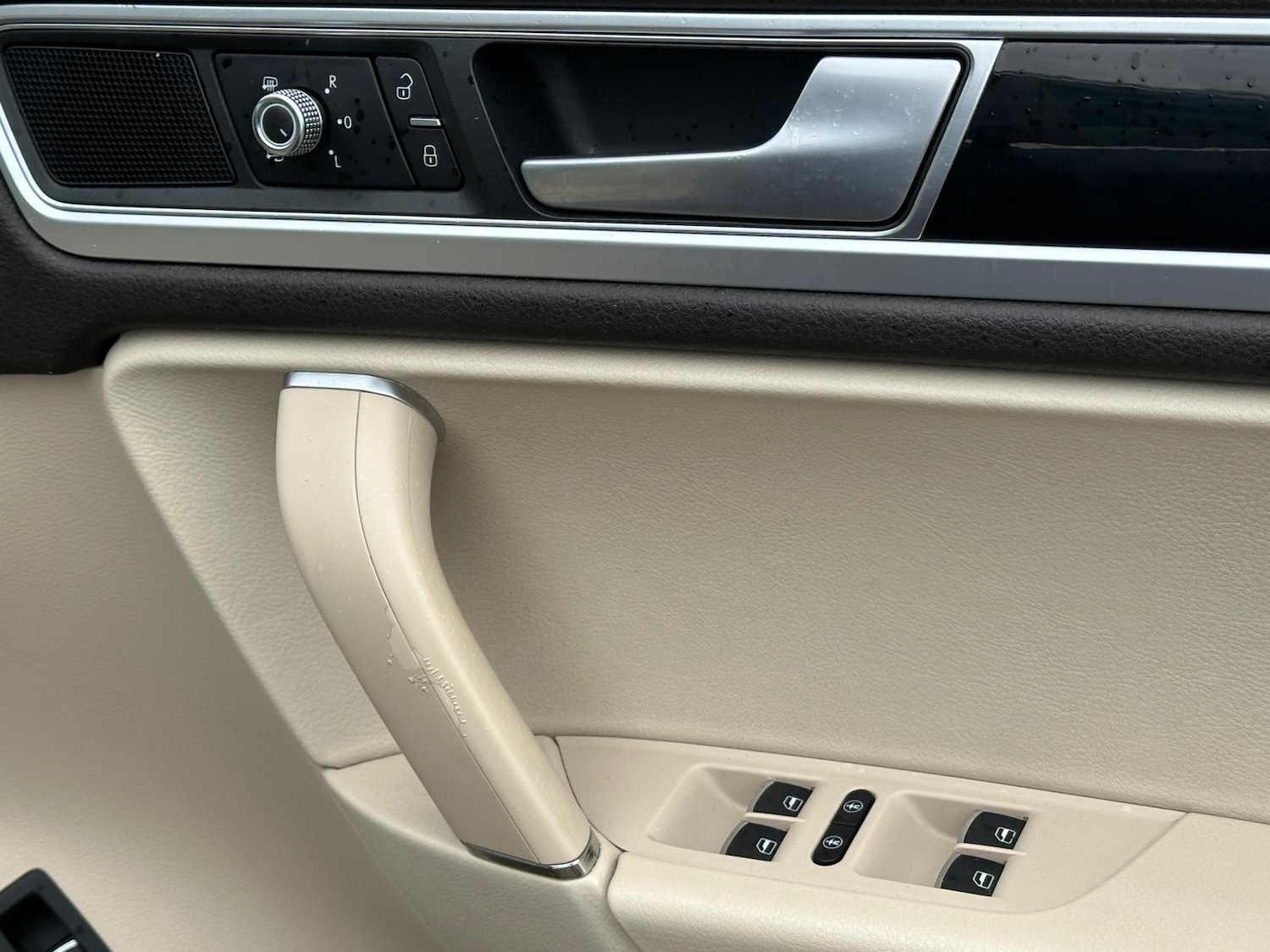 Used Volkswagen Touareg 2016 for sale - 77314954: Photo 30