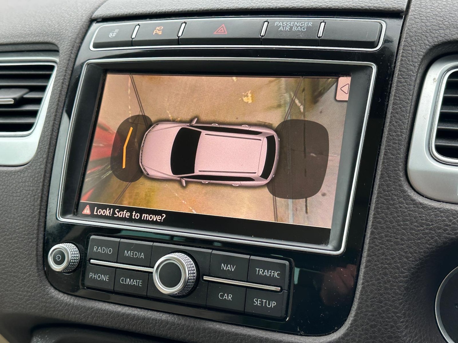 Used Volkswagen Touareg 2016 for sale - 77314954: Photo 31