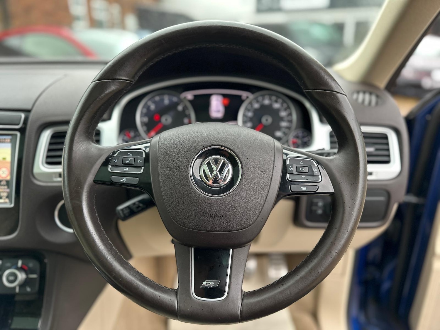 Used Volkswagen Touareg 2016 for sale - 77314954: Photo 32