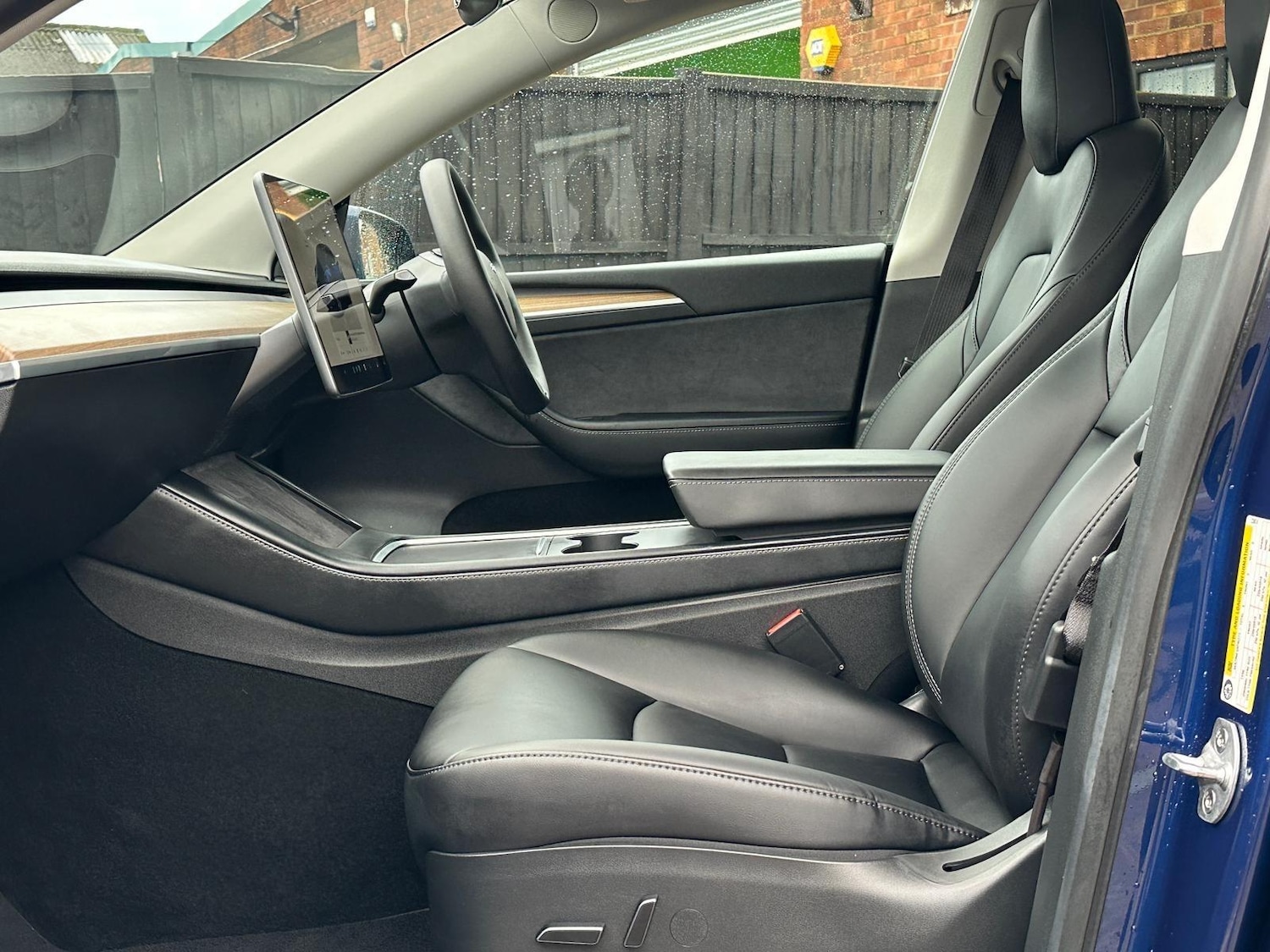 Used Tesla Model Y 2022 for sale - 76657965: Photo 2