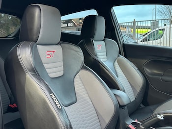 Used Ford Fiesta 2016 for sale - 77163102: Photo