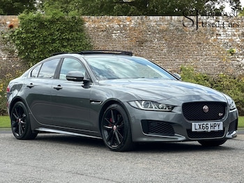 Used Jaguar XE 2016 for sale - 78822888: Photo