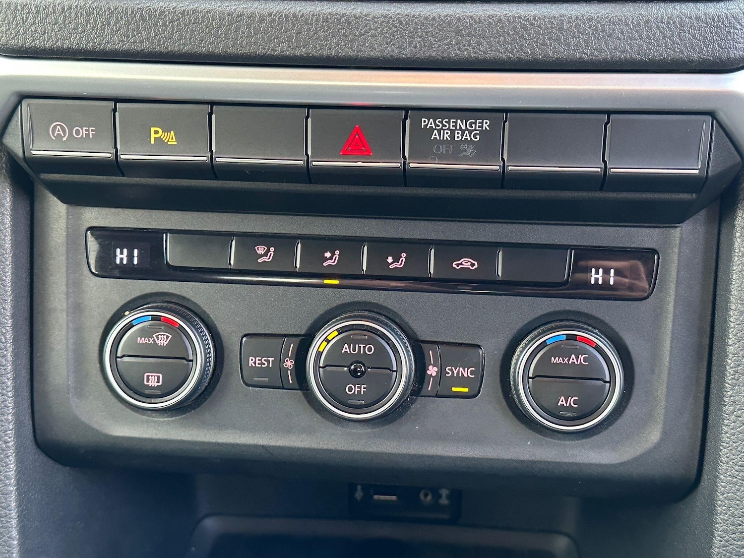 Used Volkswagen Amarok 2019 for sale - 76388092: Photo 14