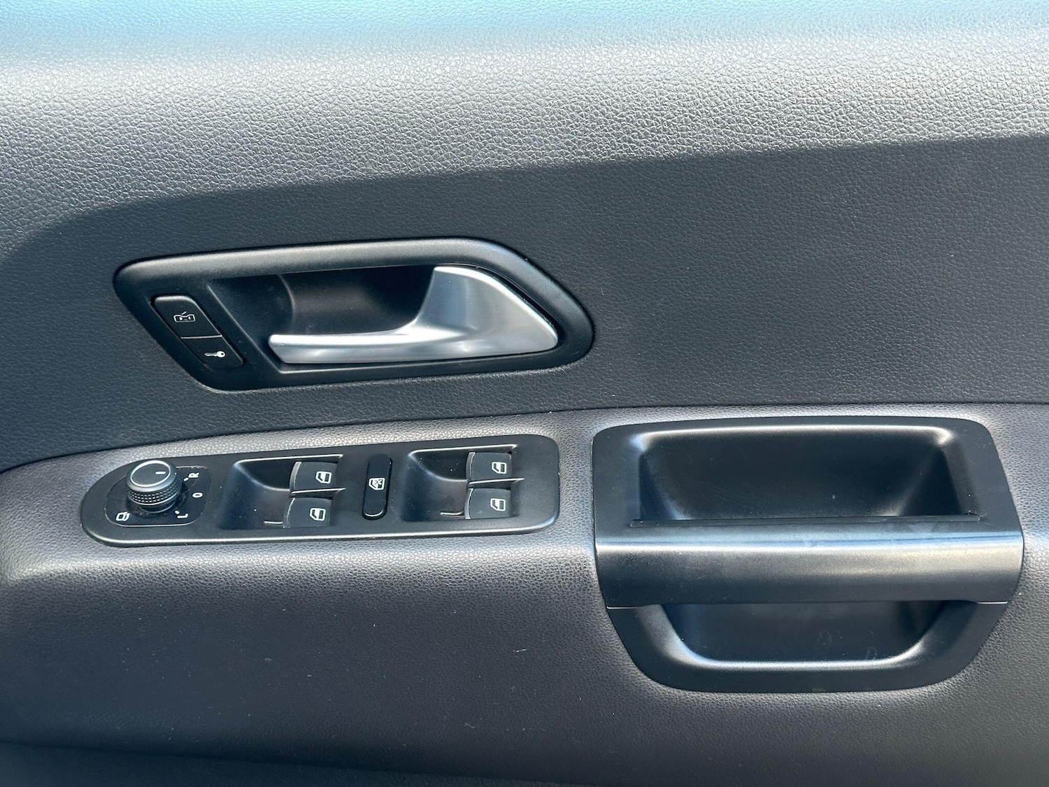 Used Volkswagen Amarok 2019 for sale - 76388092: Photo 18