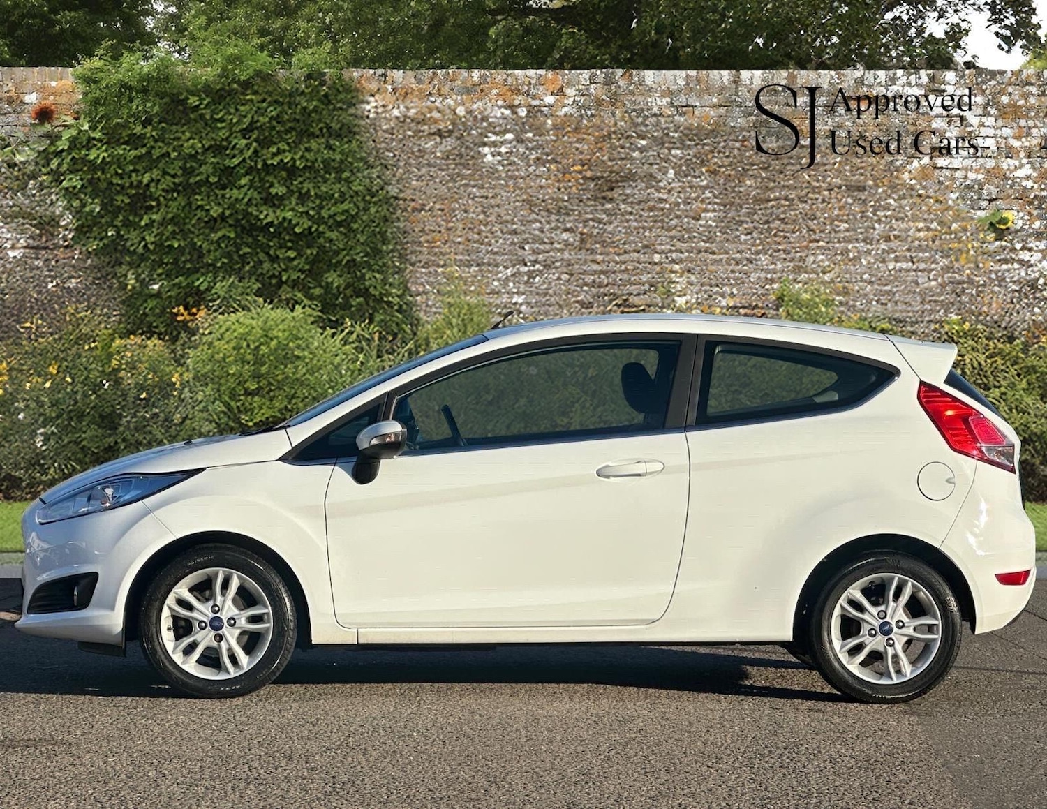 Used Ford Fiesta 2014 for sale - 77057569: Photo 4