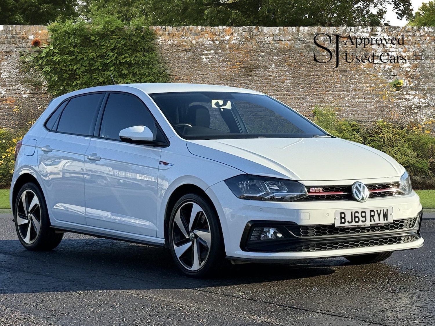 Used Volkswagen Polo for sale - 76701542: Photo 1