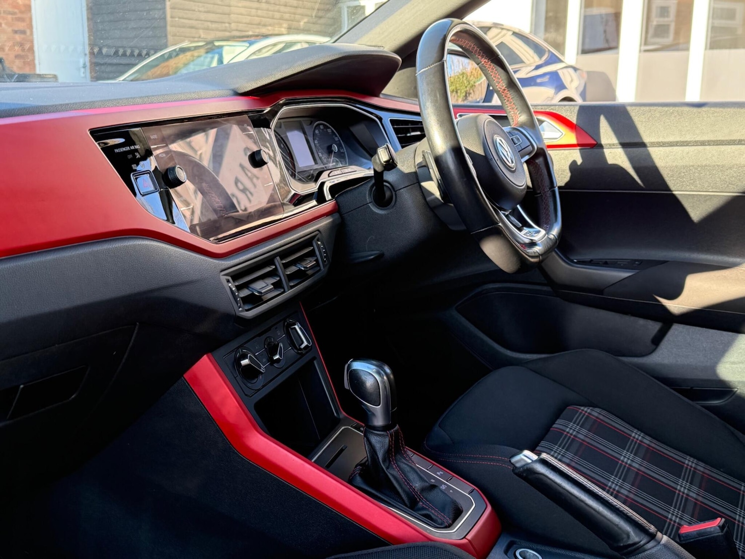 Used Volkswagen Polo for sale - 76701542: Photo 11