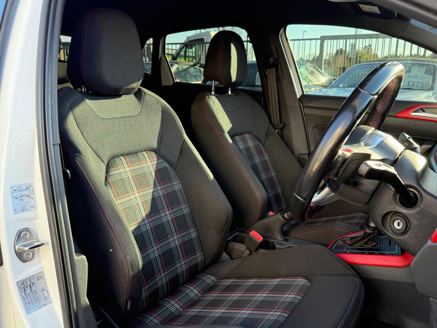 Used Volkswagen Polo for sale - 76701542: Photo 16