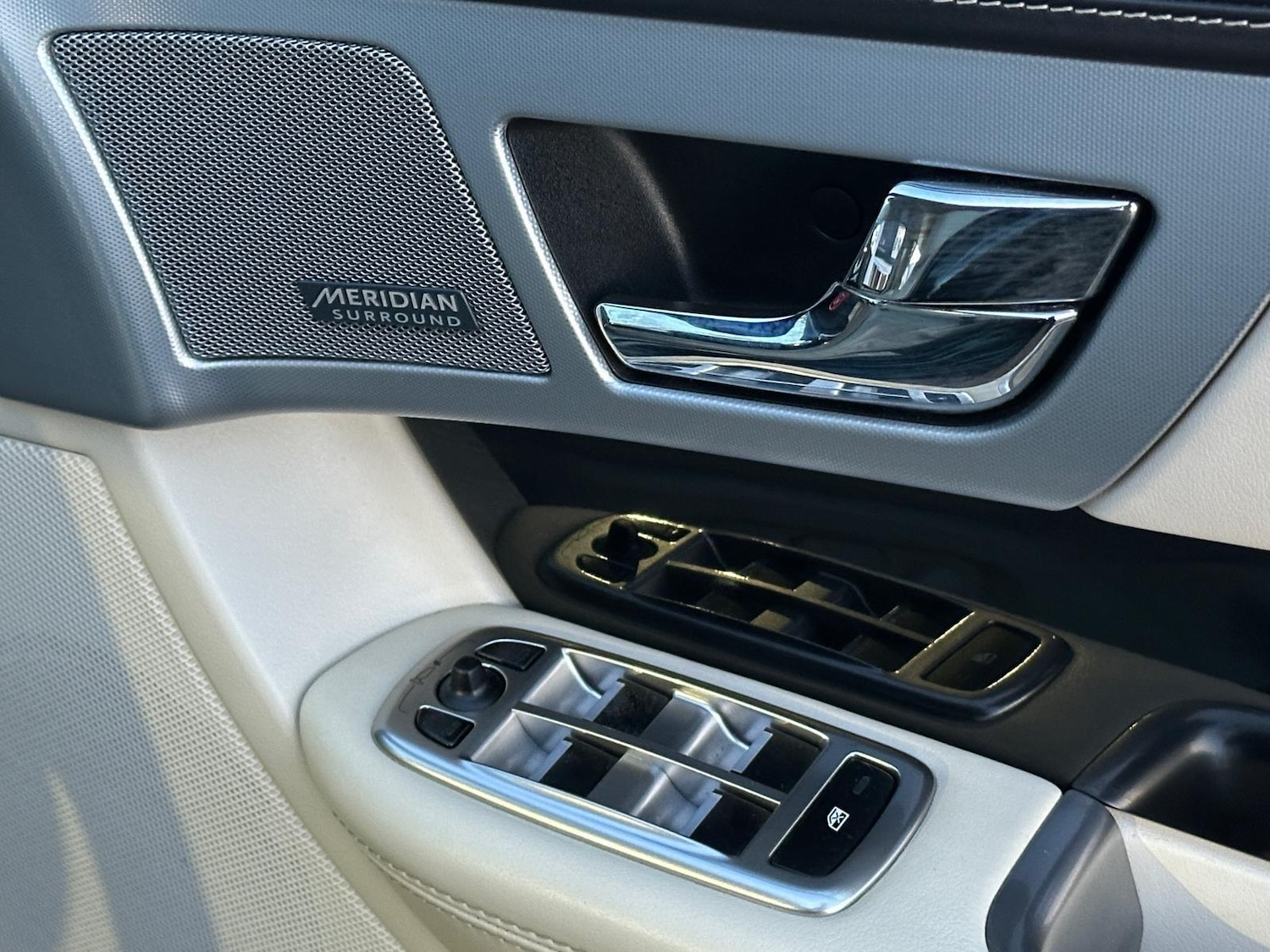 Used Jaguar XF 2013 for sale - 76658484: Photo 26