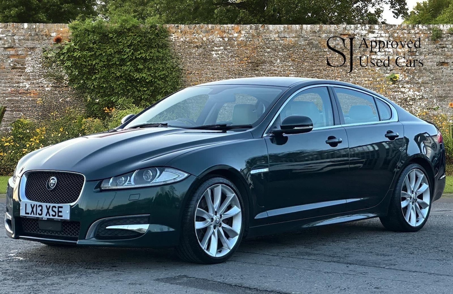 Used Jaguar XF 2013 for sale - 76658484: Photo 5