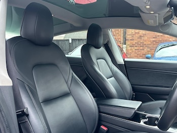 Used Tesla Model 3 2020 for sale - 77306333: Photo