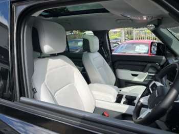 Used Land Rover Defender 110 2024 for sale - 74758116: Photo