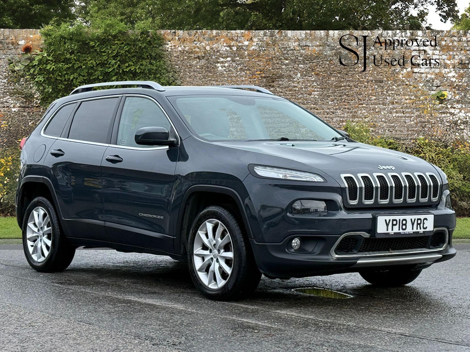 Used Jeep Cherokee 2018 for sale - 76398485: Photo 1