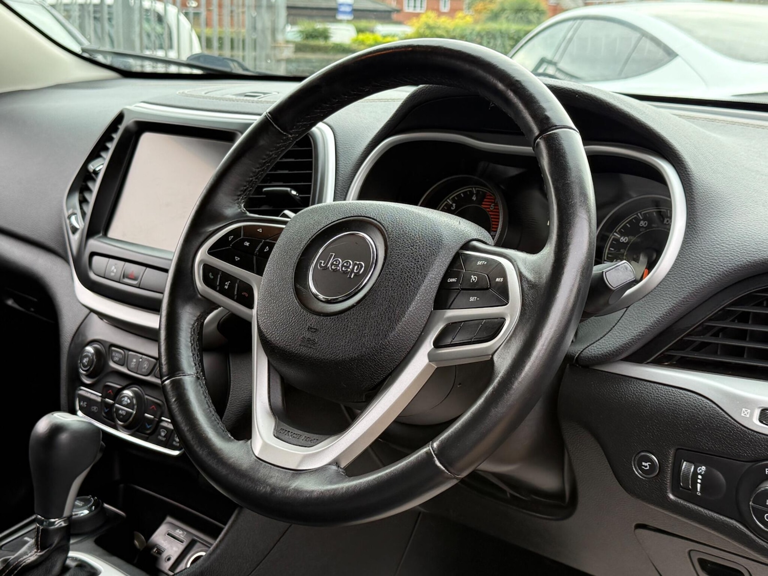 Used Jeep Cherokee 2018 for sale - 76398485: Photo 30