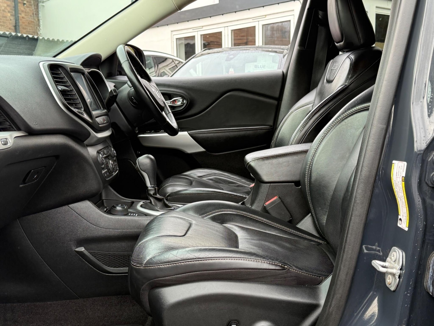 Used Jeep Cherokee 2018 for sale - 76398485: Photo 32