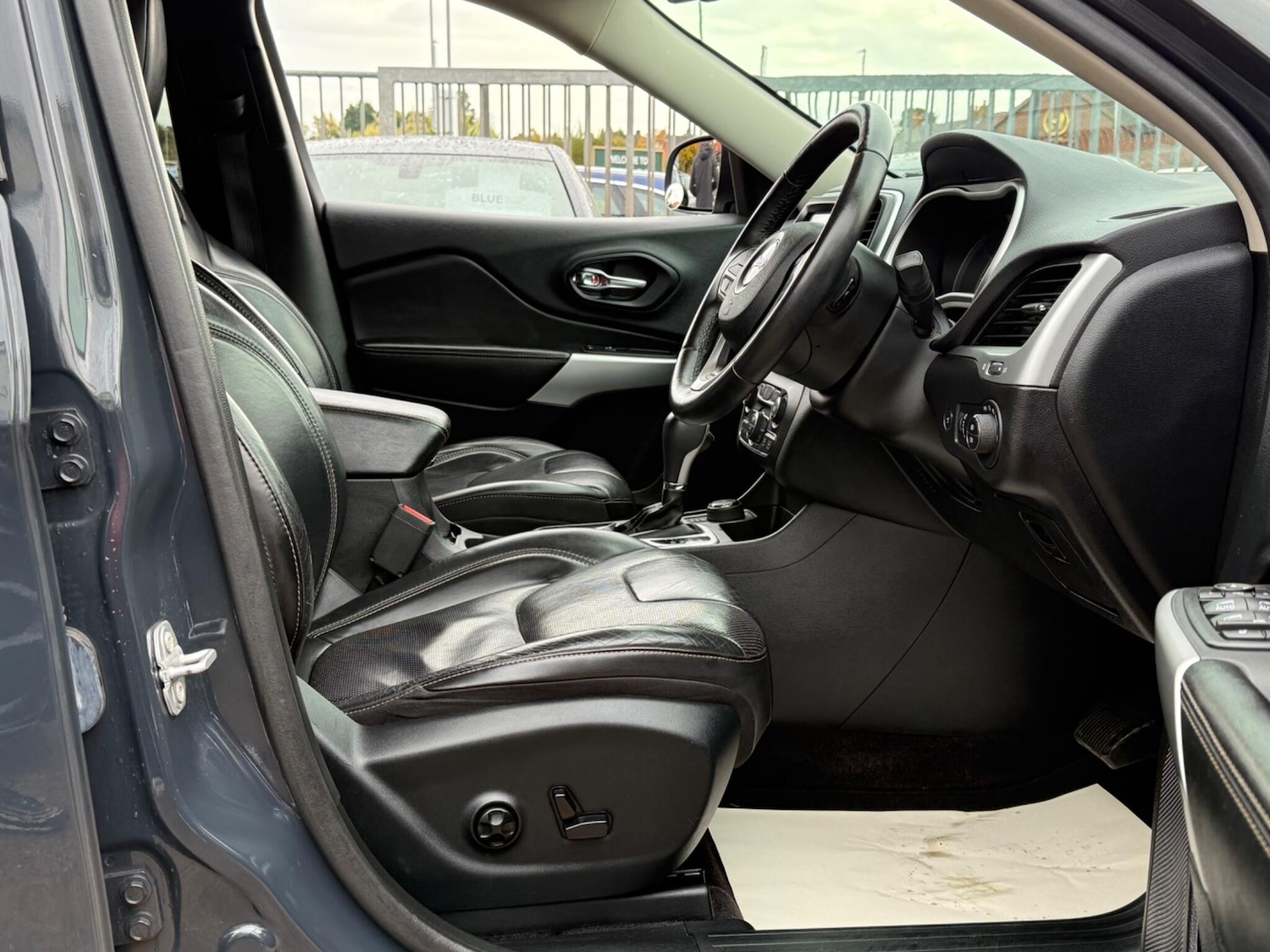 Used Jeep Cherokee 2018 for sale - 76398485: Photo 33