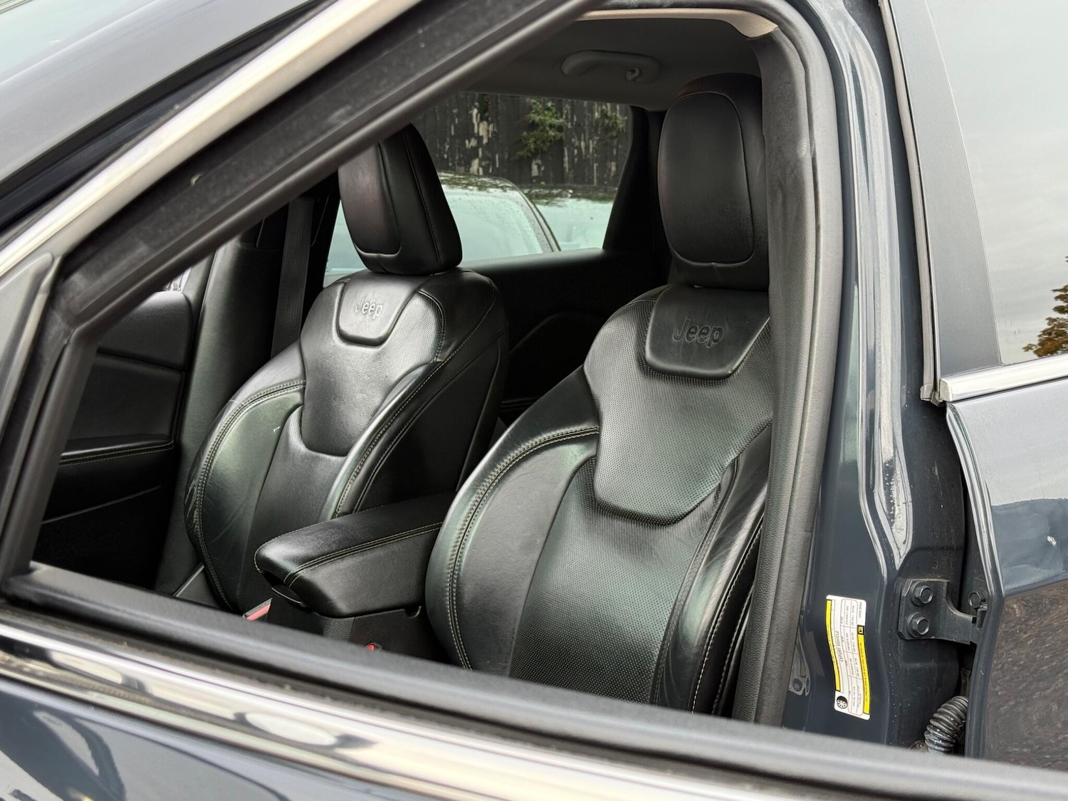 Used Jeep Cherokee 2018 for sale - 76398485: Photo 36