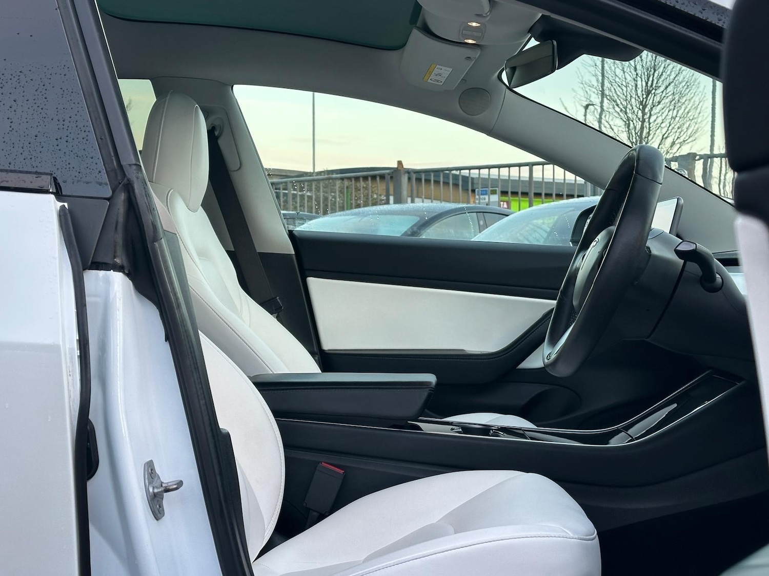 Used Tesla Model 3 2019 for sale - 77130715: Photo 11