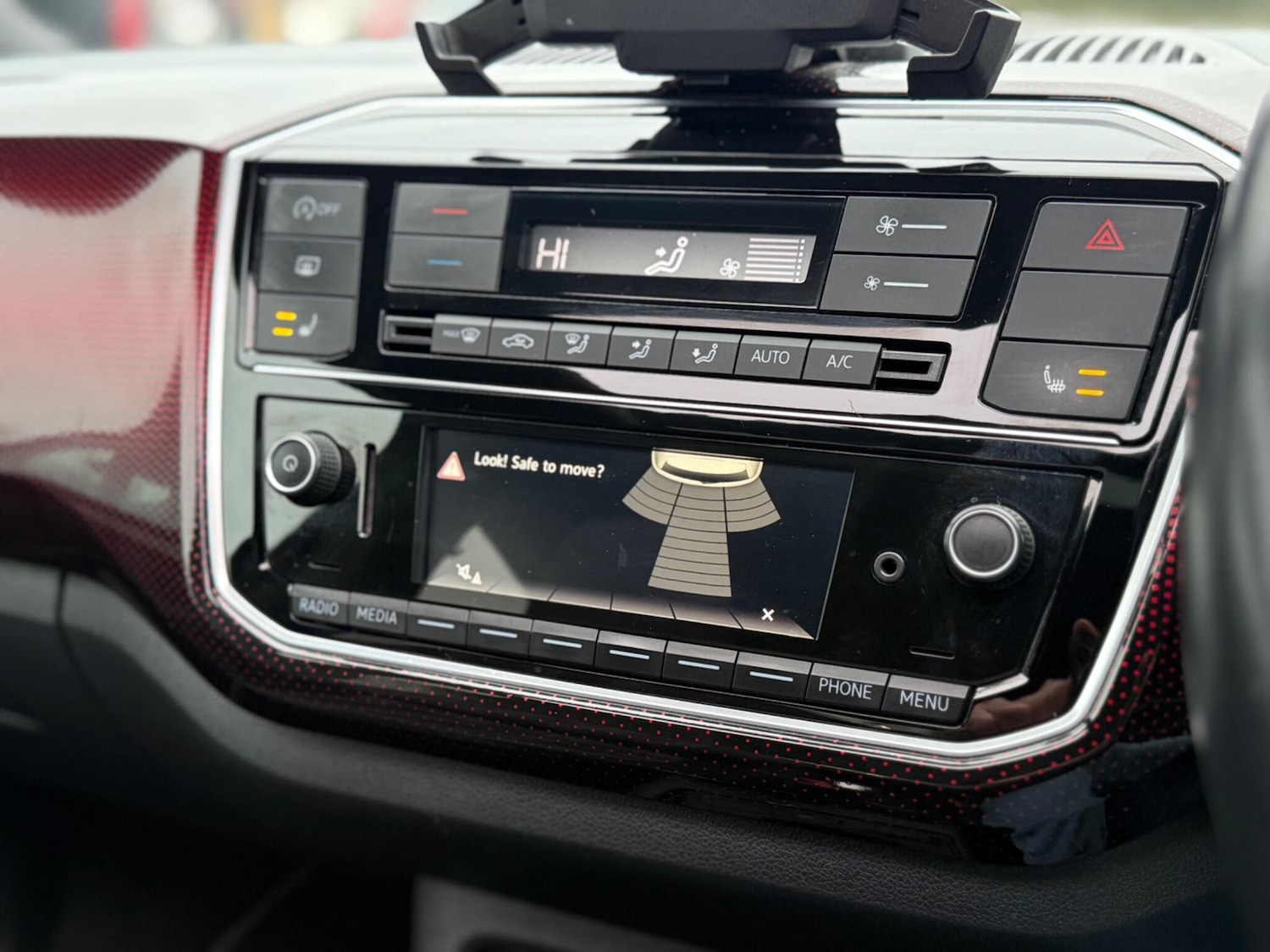 Used Volkswagen up! 2019 for sale - 77597983: Photo 11