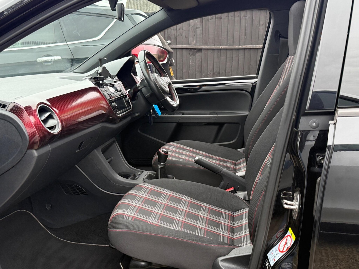 Used Volkswagen up! 2019 for sale - 77597983: Photo 22