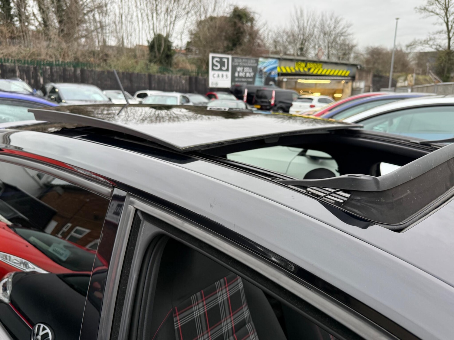 Used Volkswagen up! 2019 for sale - 77597983: Photo 3