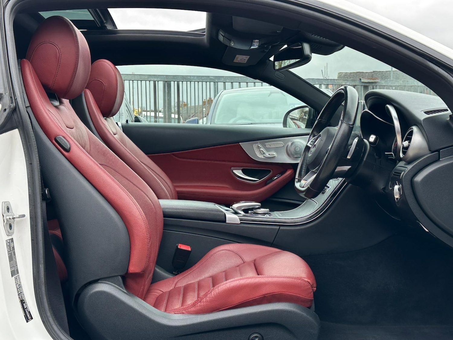 Used Mercedes-Benz C Class 2016 for sale - 78034123: Photo 2