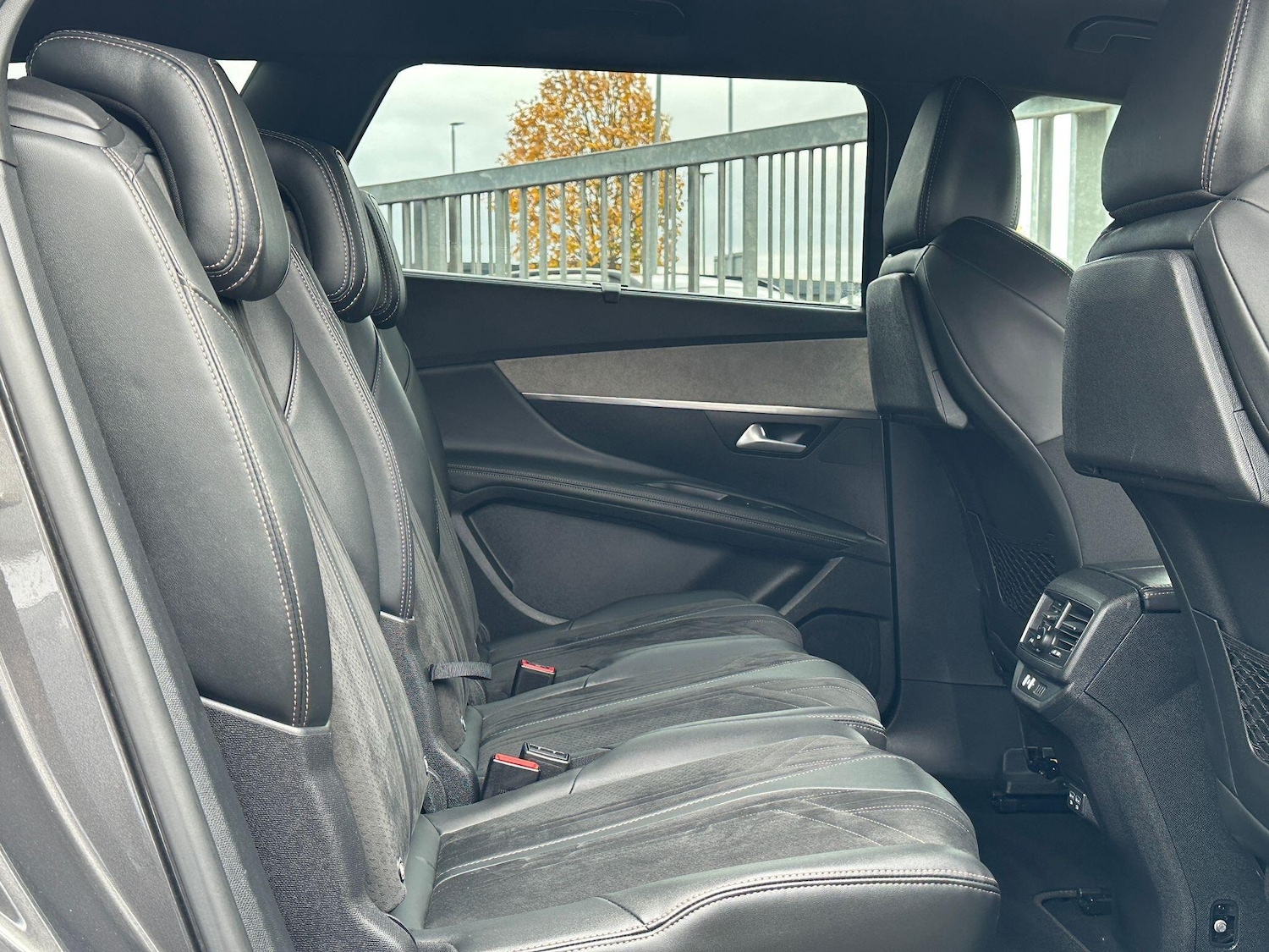 Used Peugeot 5008 for sale - 76658434: Photo 17