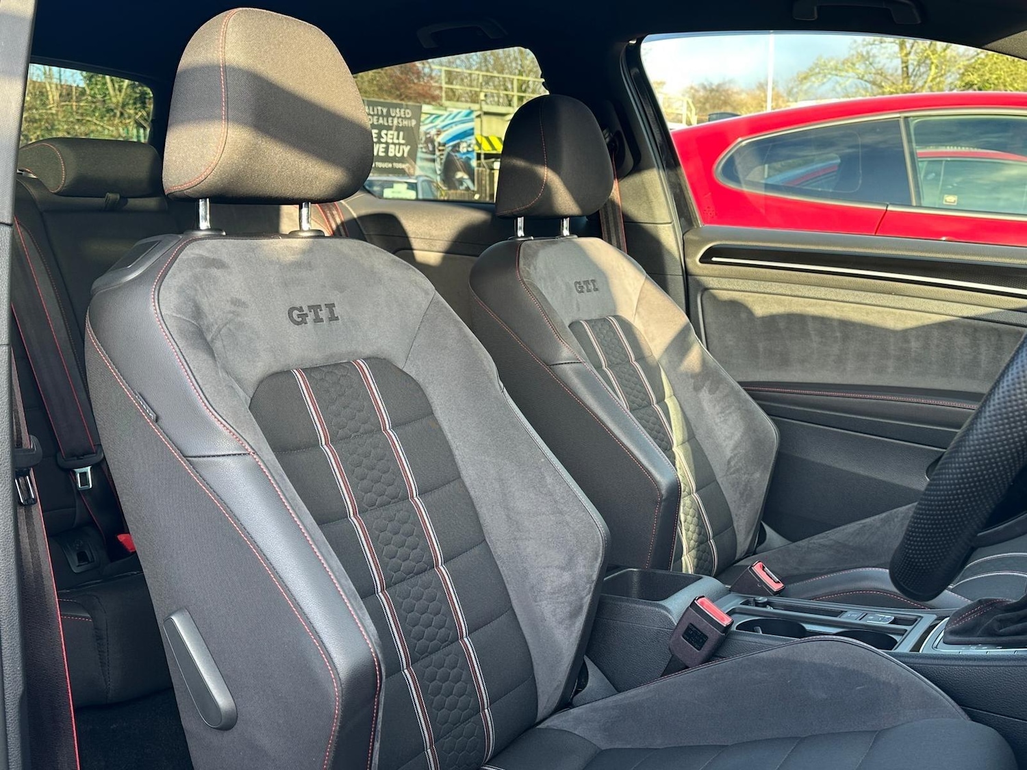 Used Volkswagen Golf 2017 for sale - 77230117: Photo 18