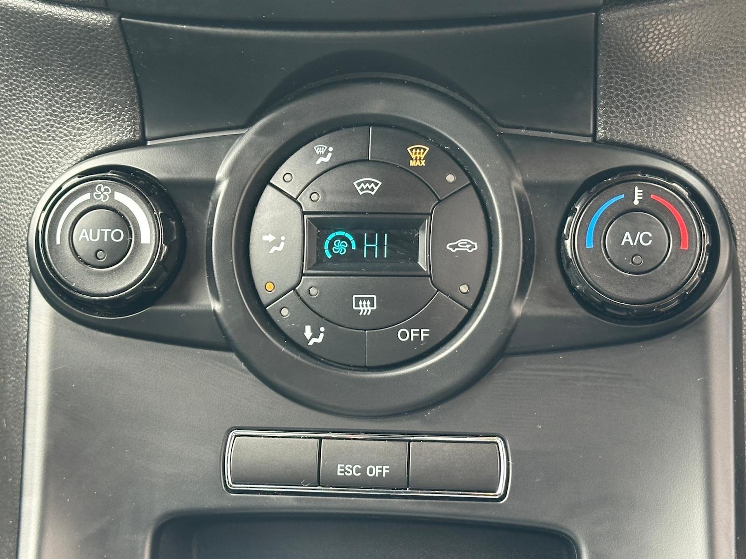 Used Ford Fiesta 2016 for sale - 77525164: Photo 17