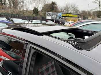 Used Volkswagen up! 2019 for sale - 78362191: Photo