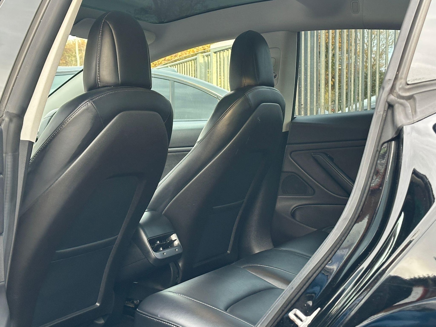 Used Tesla Model 3 2019 for sale - 76485661: Photo 16