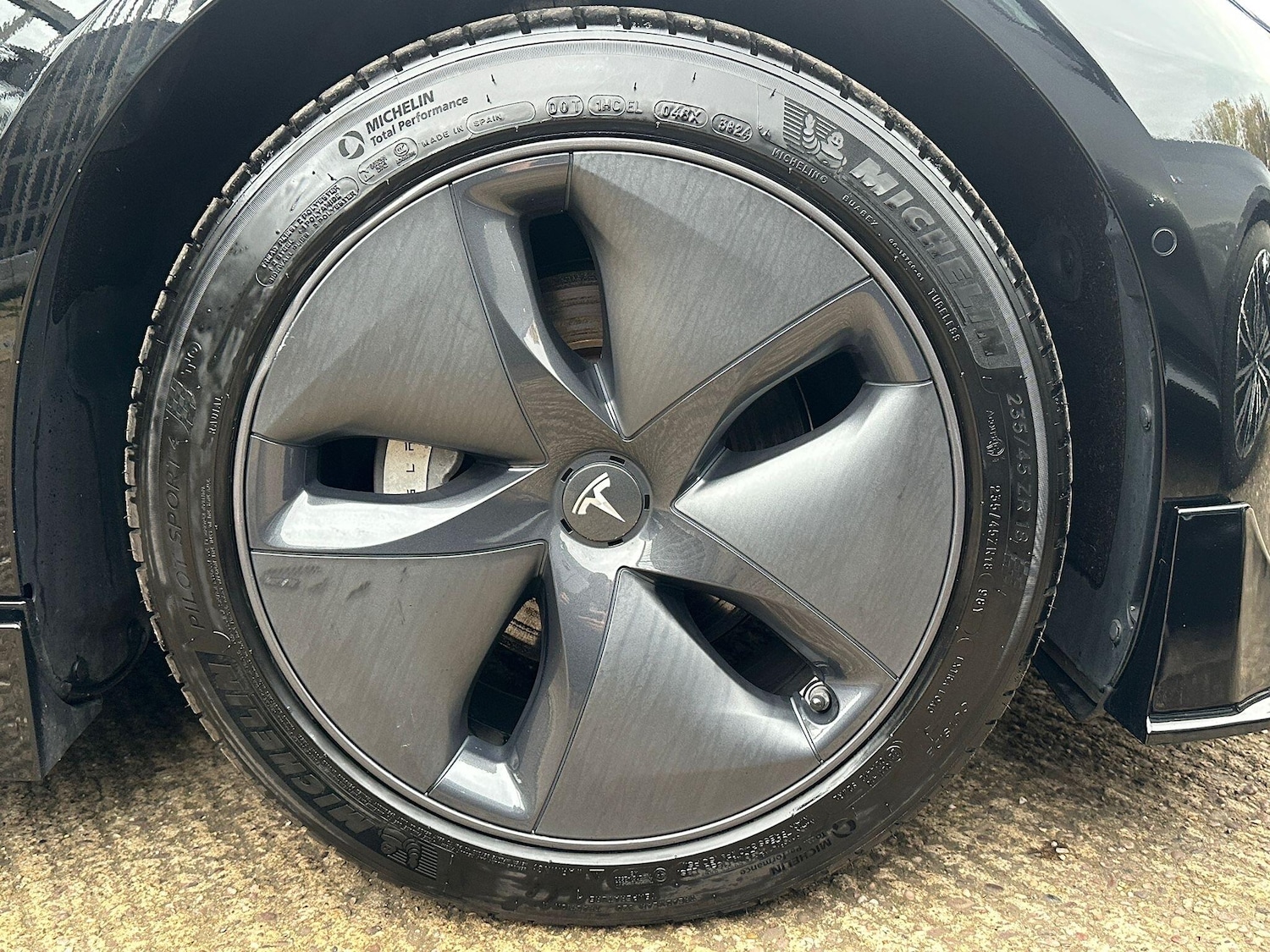 Used Tesla Model 3 2019 for sale - 76485661: Photo 2