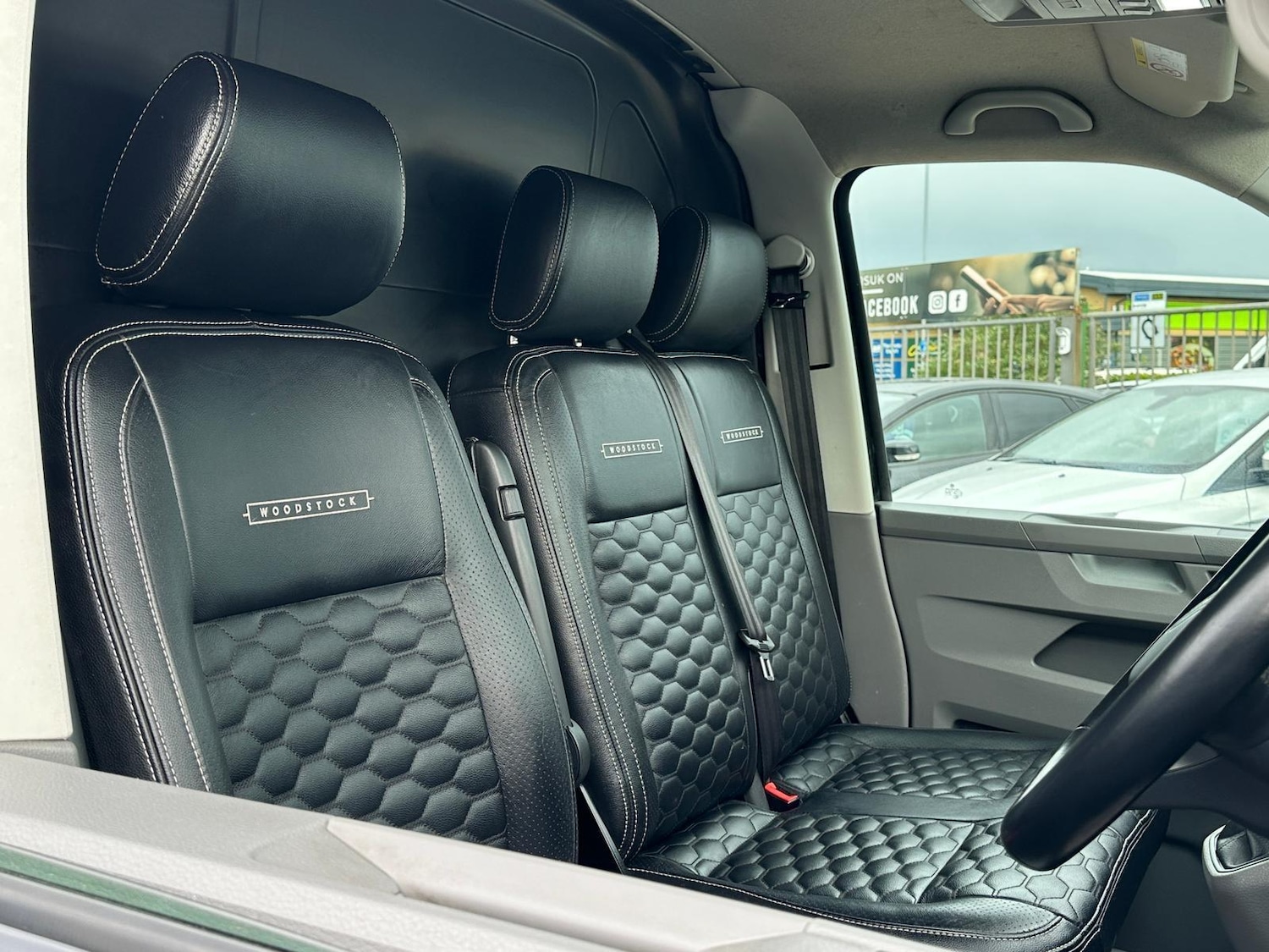 Used Volkswagen Transporter 2021 for sale - 78204030: Photo 2