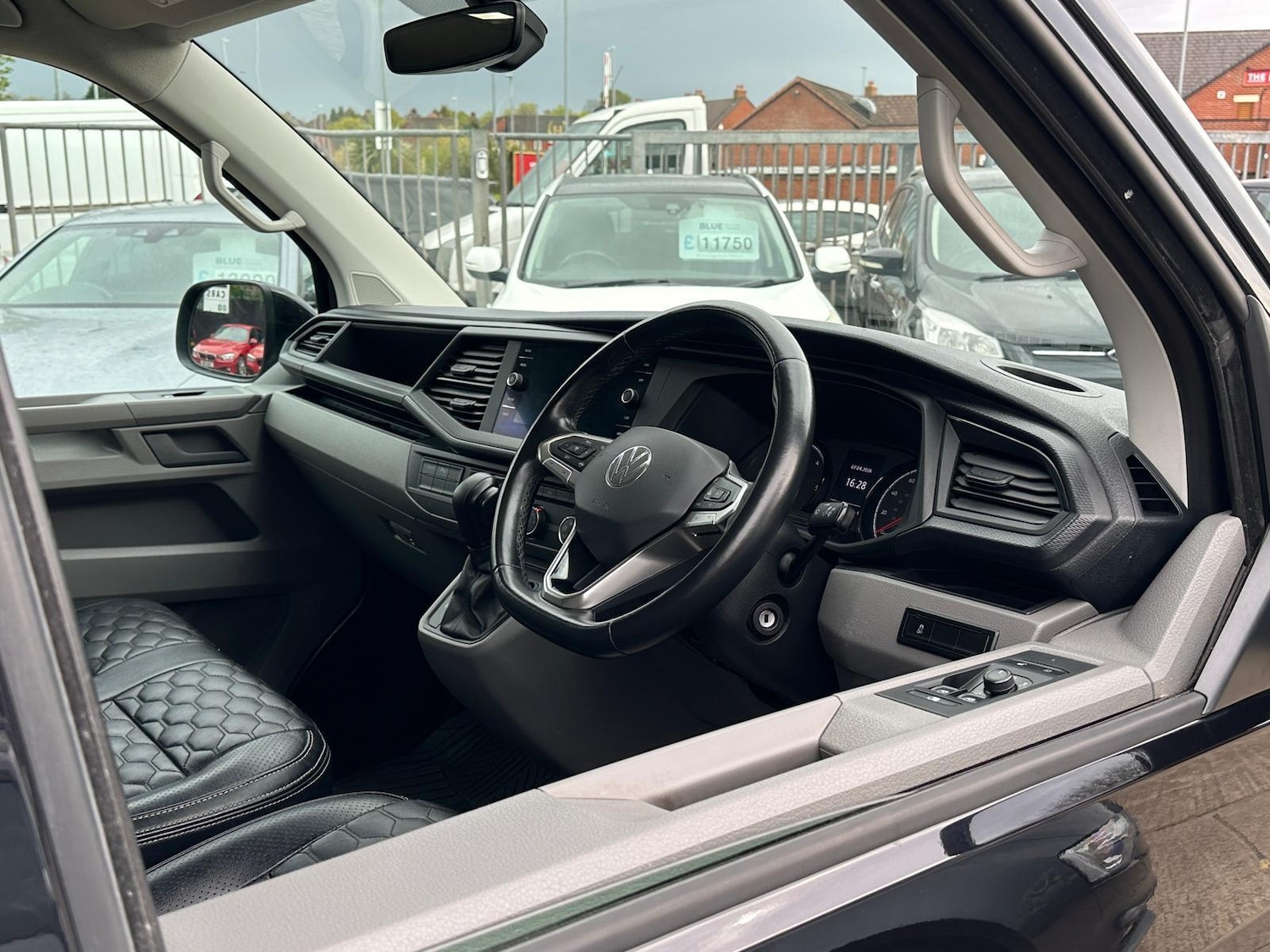 Used Volkswagen Transporter 2021 for sale - 78204030: Photo 20