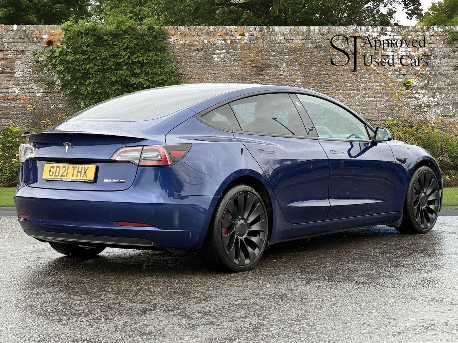 Used Tesla Model 3 2021 for sale - 76633143: Photo 11