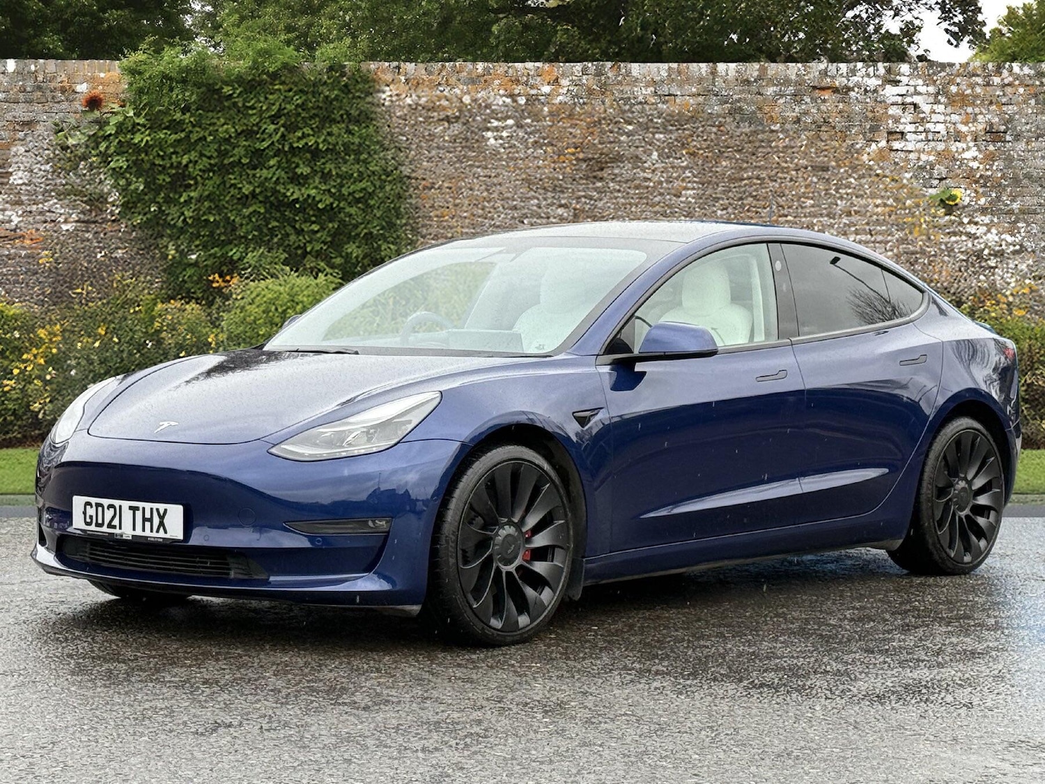 Used Tesla Model 3 2021 for sale - 76633143: Photo 6