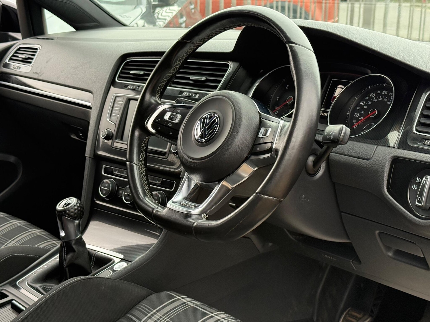 Used Volkswagen Golf 2015 for sale - 76512420: Photo 13