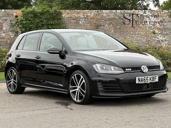 Used Volkswagen Golf 2015 for sale - 76512420: Photo