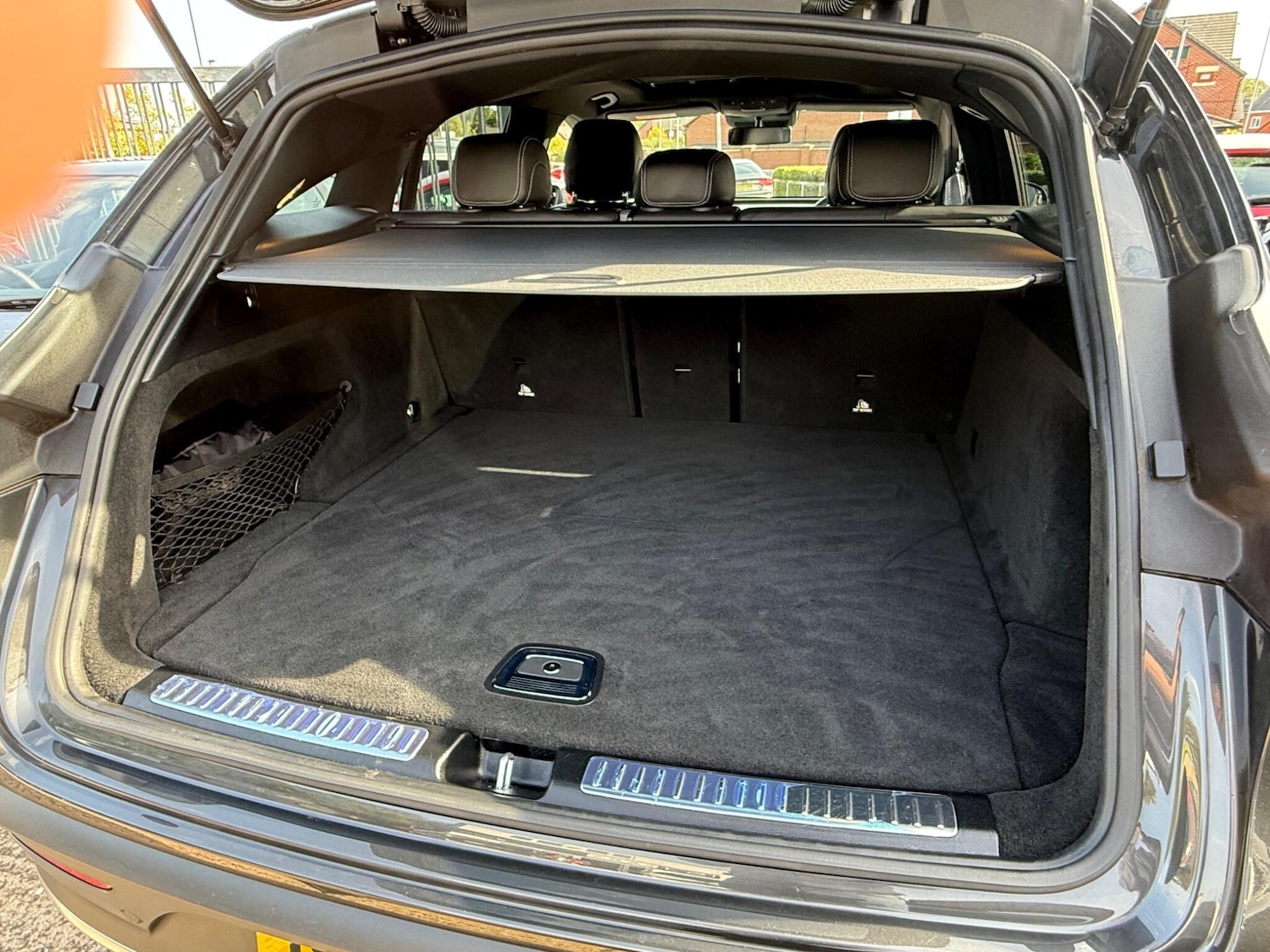 Used Mercedes-Benz EQC 2020 for sale - 76094244: Photo 15