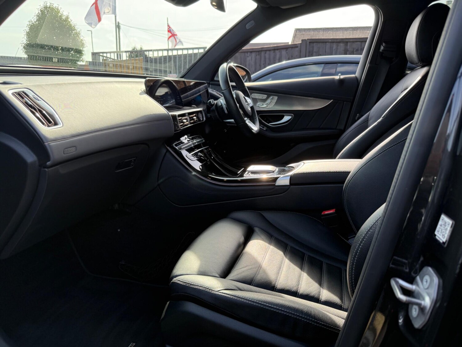 Used Mercedes-Benz EQC 2020 for sale - 76094244: Photo 23