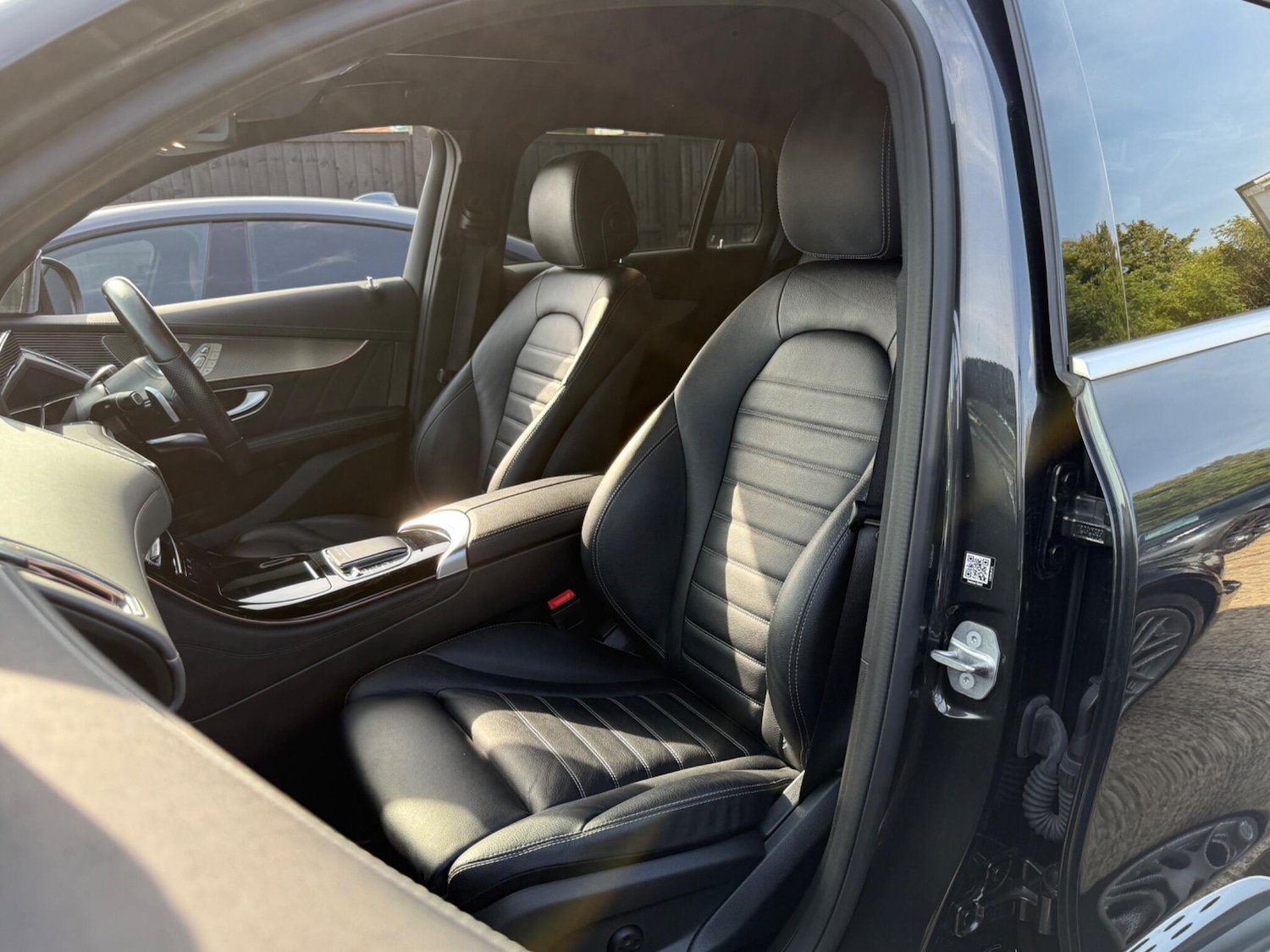 Used Mercedes-Benz EQC 2020 for sale - 76094244: Photo 24