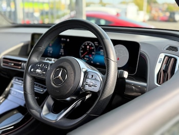 Used Mercedes-Benz EQC 2020 for sale - 76094244: Photo 2