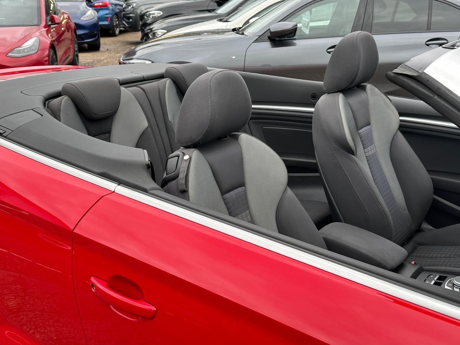 Used Audi A3 Cabriolet 2015 for sale - 76633726: Photo 37