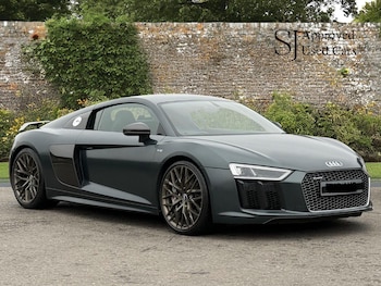 2016 (16) - 5.2 FSI V10 Plus Quattro 2dr S Tronic