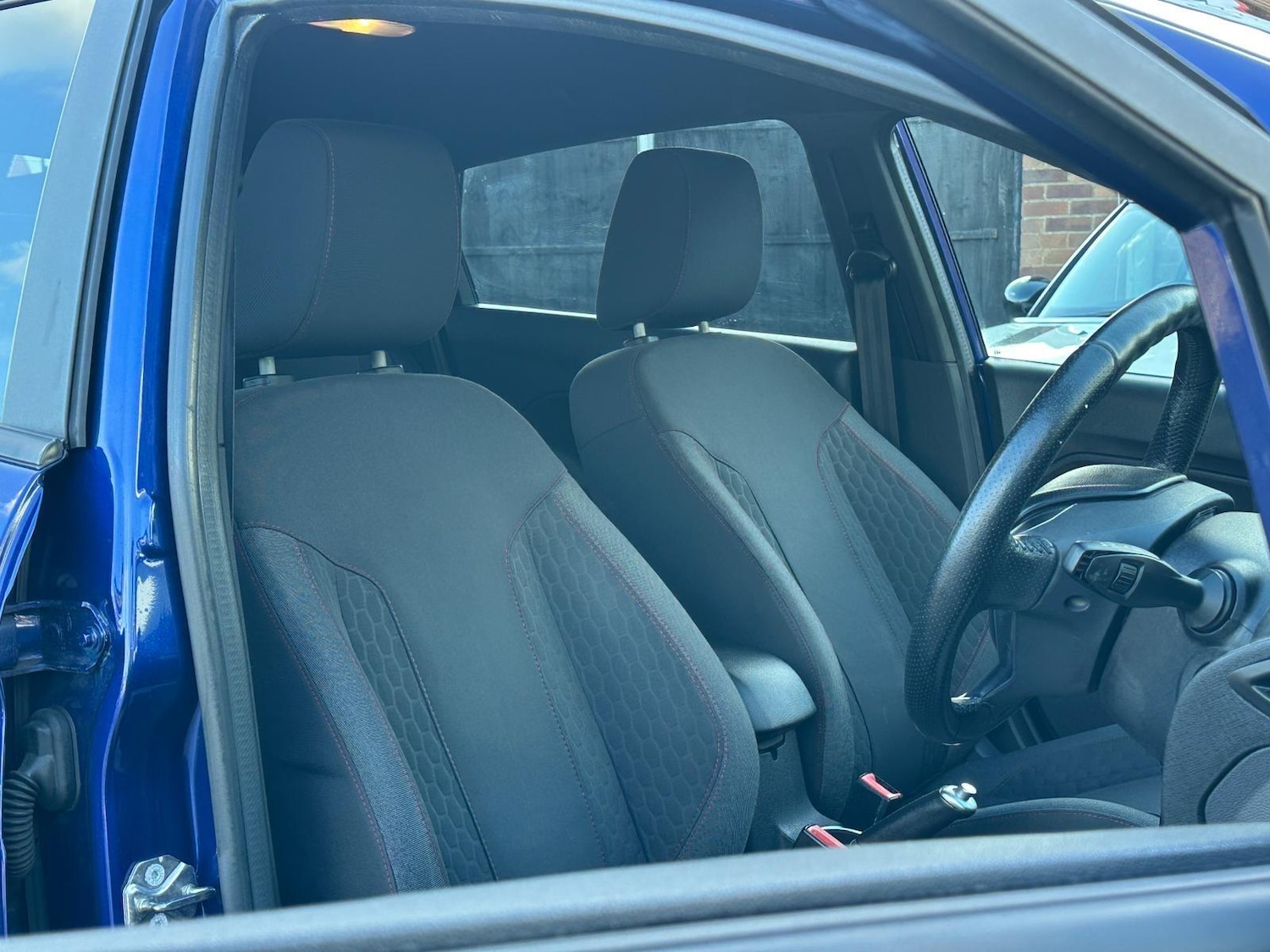 Used Ford Fiesta 2017 for sale - 77852990: Photo 18