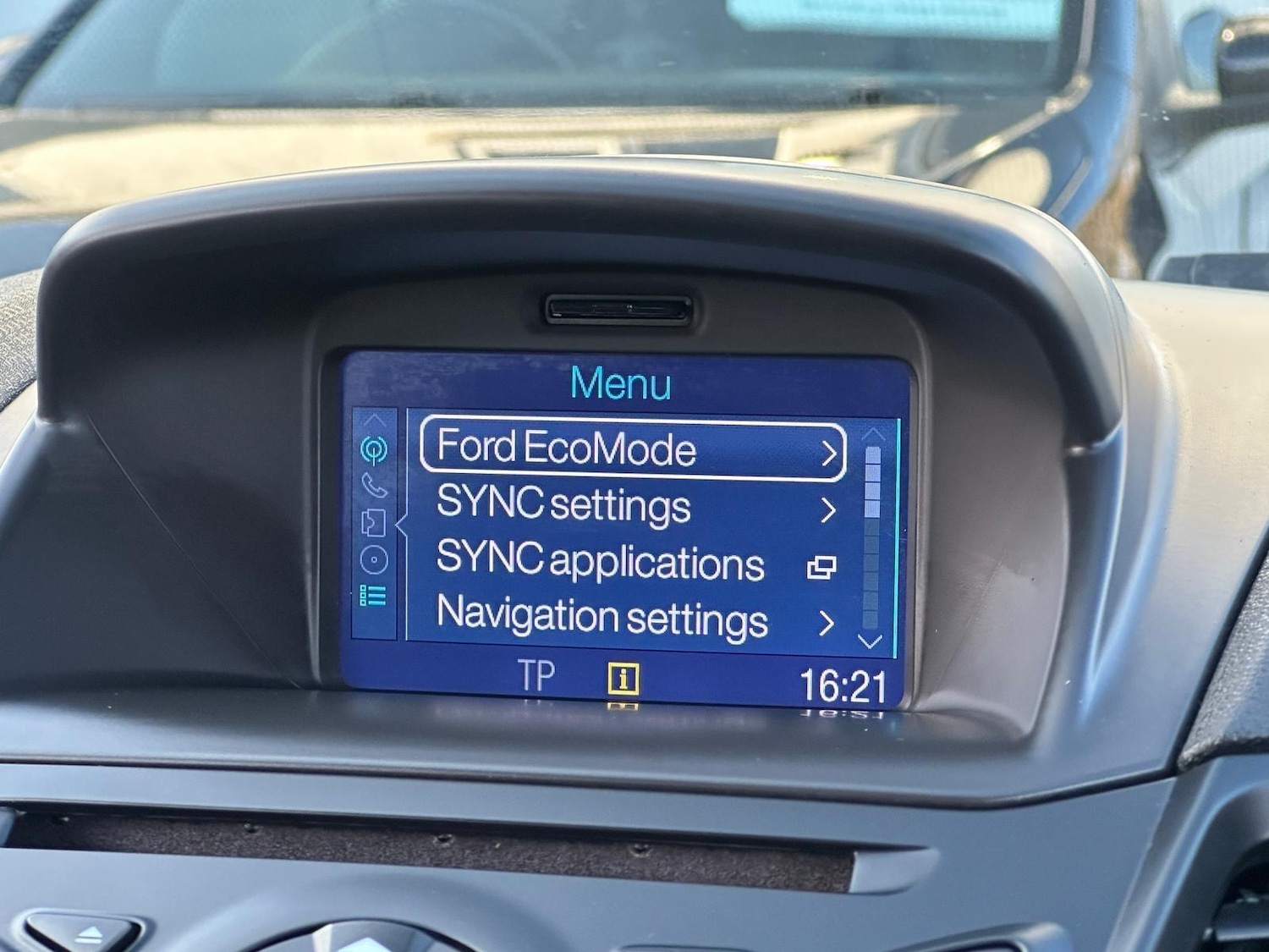 Used Ford Fiesta 2017 for sale - 77852990: Photo 33